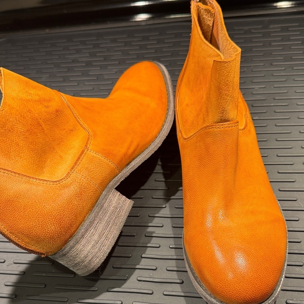 NEW‎ Antelope tobacco brown leather Ankle Boots size 39 / 8